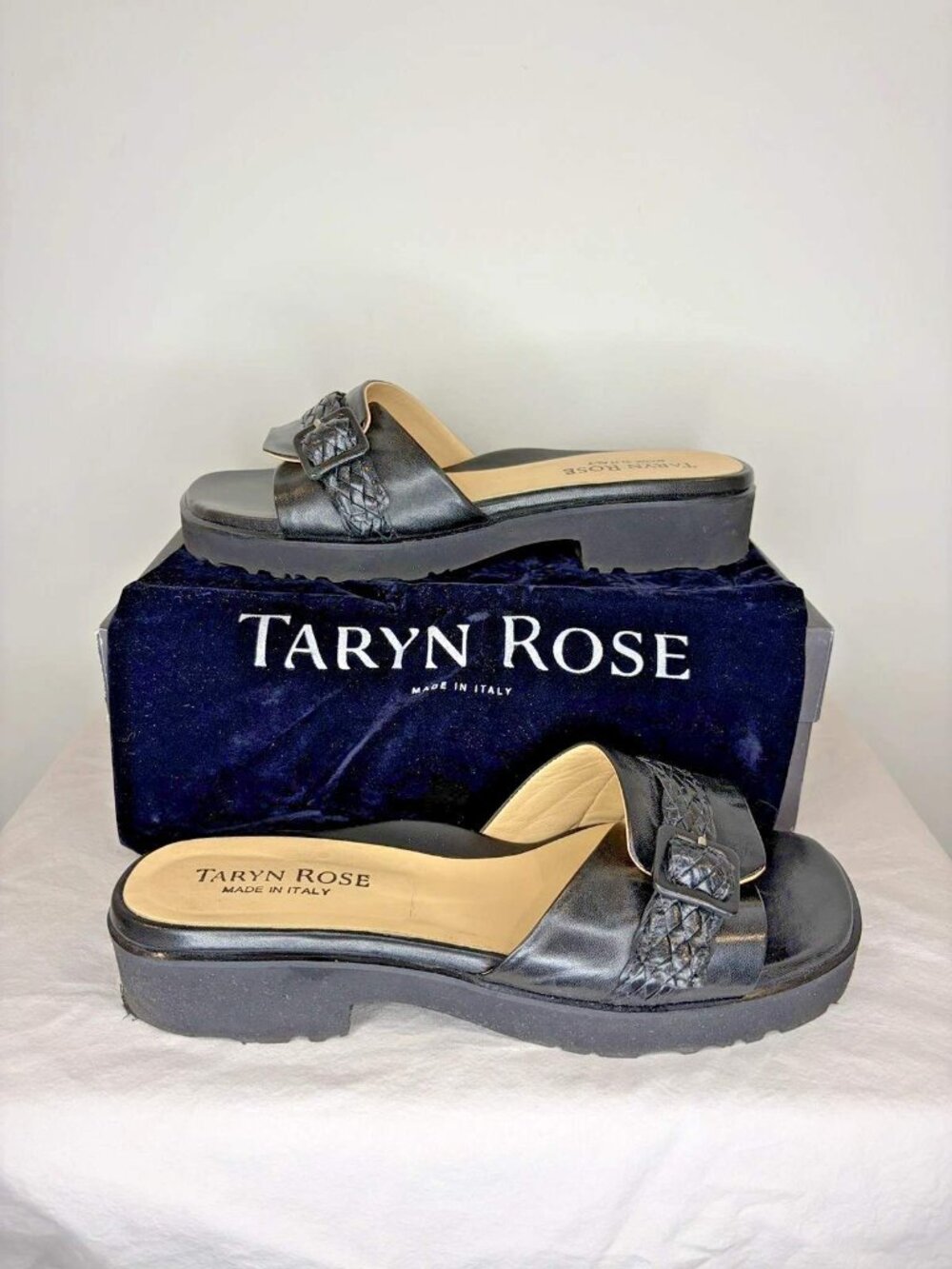 Vintage Taryn Rose Slides Sandals Womens Sz 40 Ellipse-Nappa Black Made in Italy